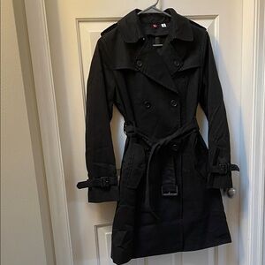 Uniqlo Women's Classic Black Trench Coat